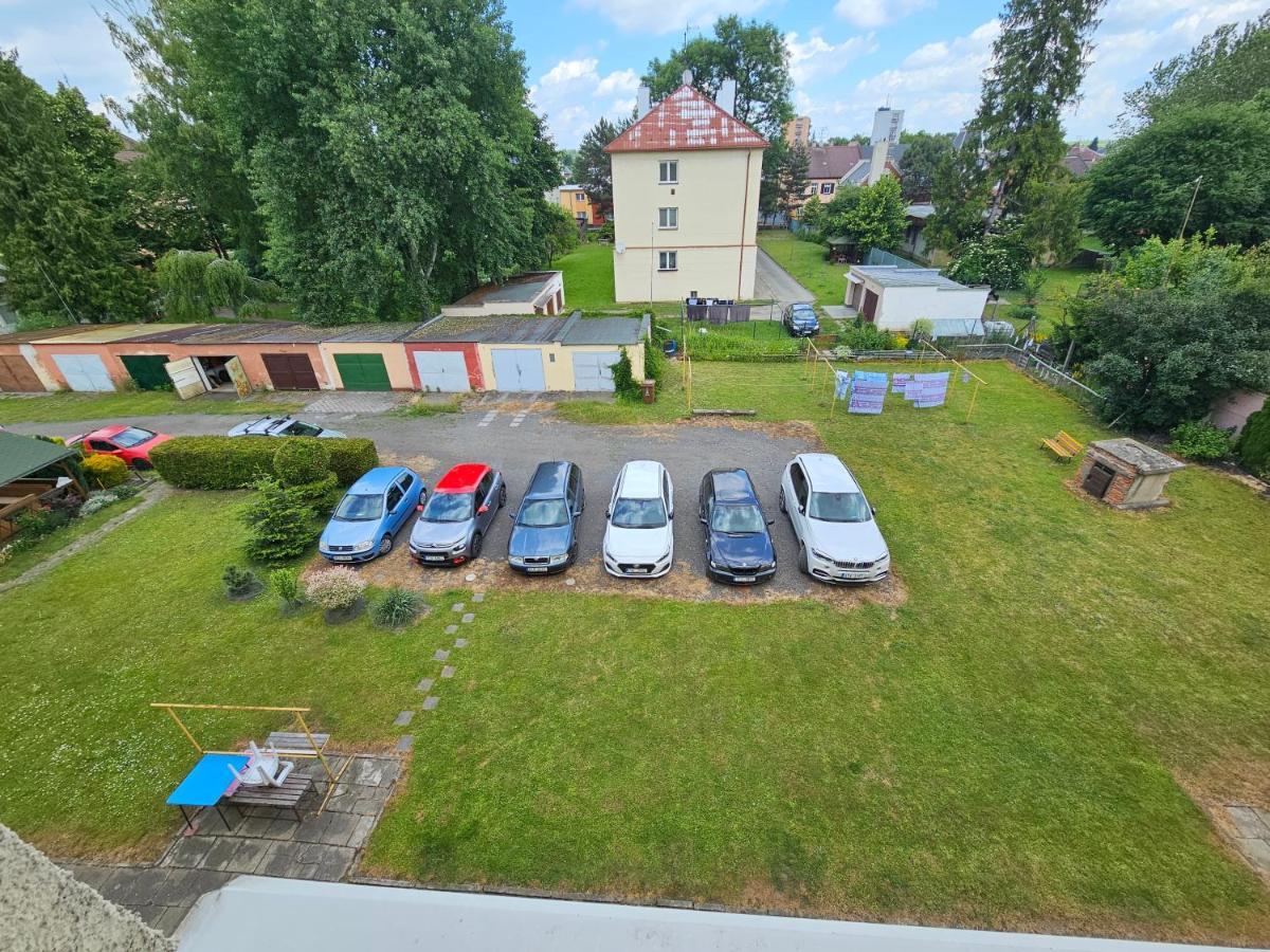Apartman Opava S Parkovanim Exterior photo