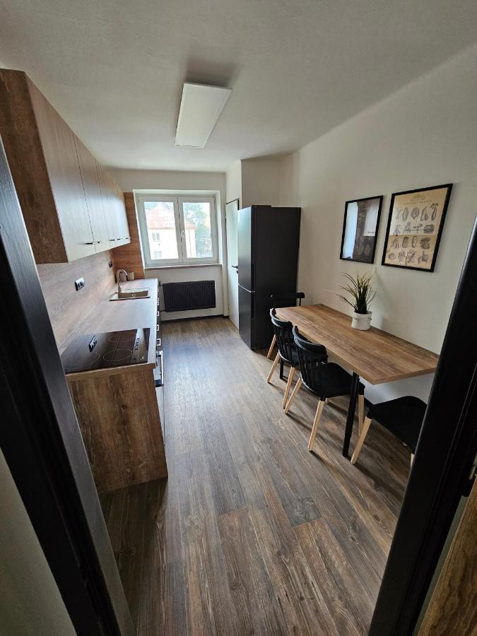 Apartman Opava S Parkovanim Exterior photo