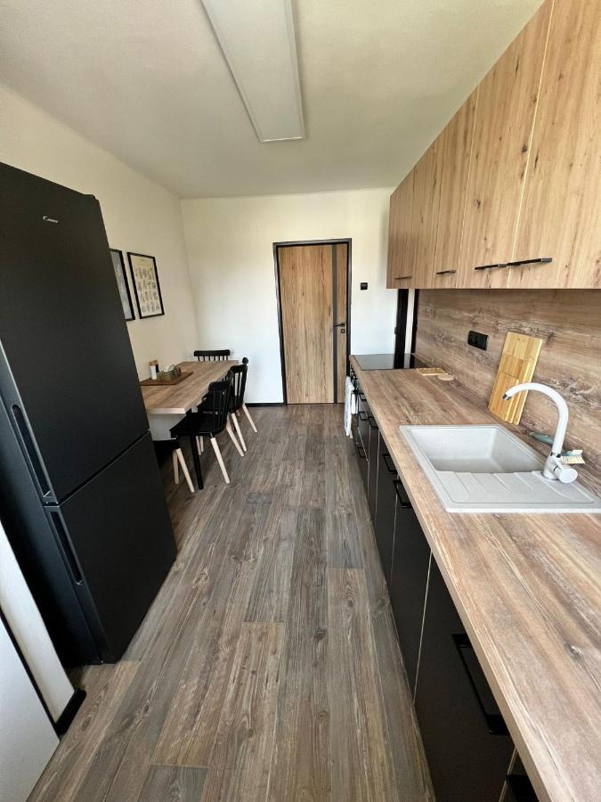 Apartman Opava S Parkovanim Exterior photo