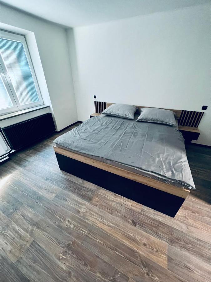 Apartman Opava S Parkovanim Exterior photo