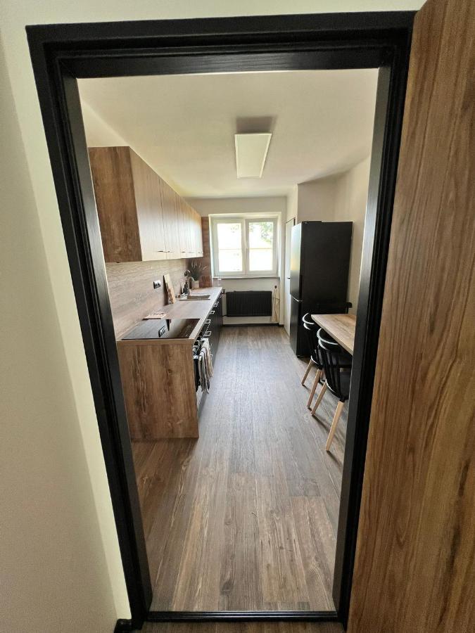 Apartman Opava S Parkovanim Exterior photo