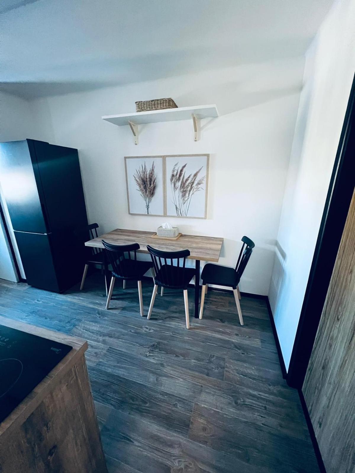 Apartman Opava S Parkovanim Exterior photo